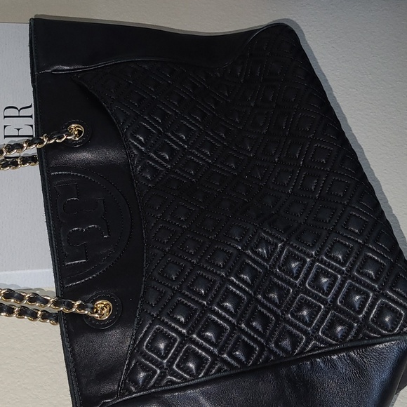 ๐HP๐Tory Burch Genuine Quilted Leather Fleming Tote๐ - Picture 11 of 17